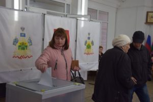 Елена Романова всегда старается проголосовать как можно раньше