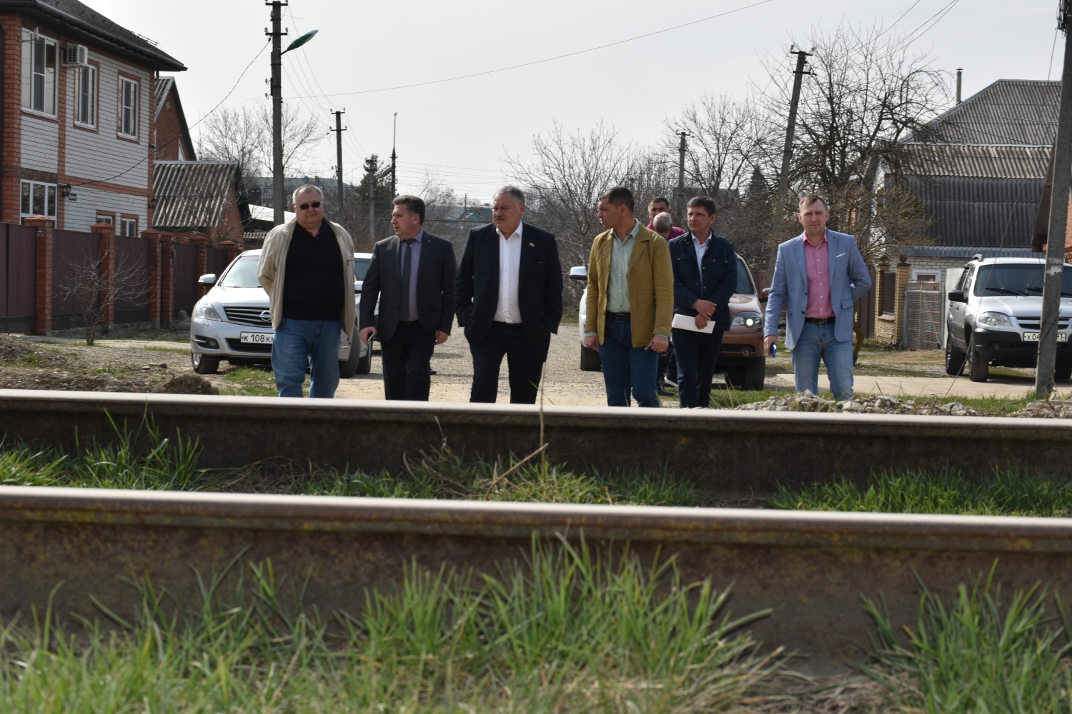 Прием граждан, обход улиц и СУ-27 для городского парка: Константин Затулин  на региональной неделе побывал в Апшеронском районе. | 02.04.2021 |  Апшеронск - БезФормата