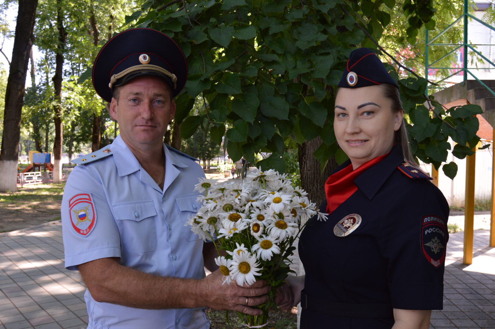 День жены полицейского. Полицейский России. Российская полиция. Евгения полиция. Полиция МВД.