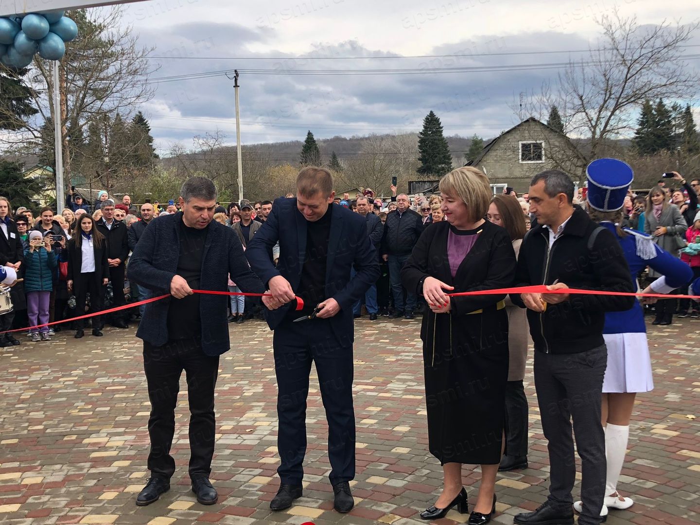 В Хадыженске открыли обновленный парк «Майская горка» | 19.11.2022 |  Апшеронск - БезФормата