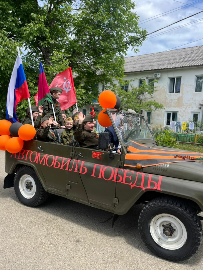 Сегодня для жителей и гостей города Хадыженска на площади Дома культуры  прошли праздничные мероприятия | 09.05.2024 | Апшеронск - БезФормата